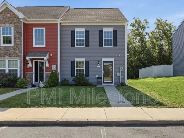 65 Darien Dr, Bunker Hill, WV 25413