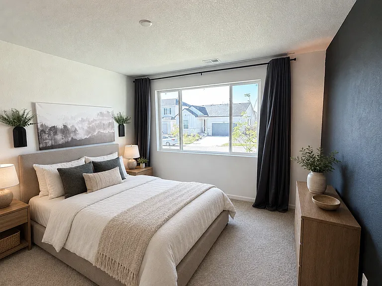 Main level bedroom.