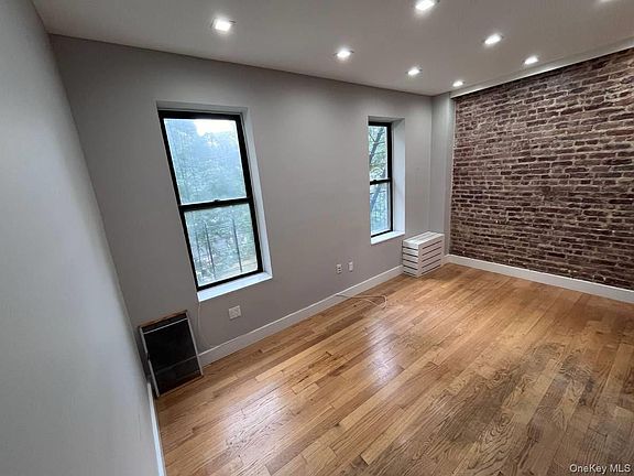 5th image of 1782 Bay Ridge Pkwy