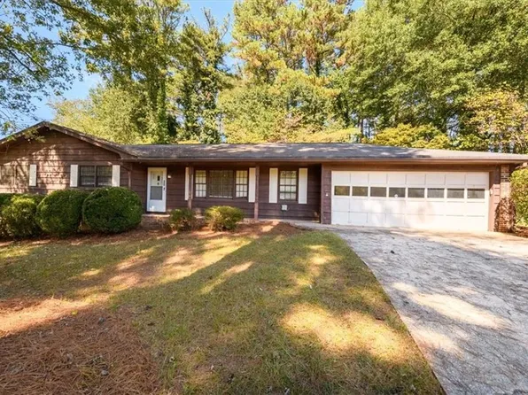 464 Paschal Cir SW, Lilburn, GA 30047