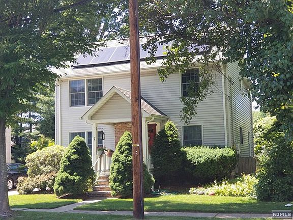 4th image of 7 Clinton Ave