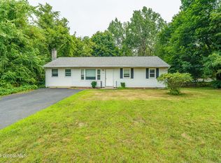 13 Hoyt Rd, Wynantskill, NY 12198