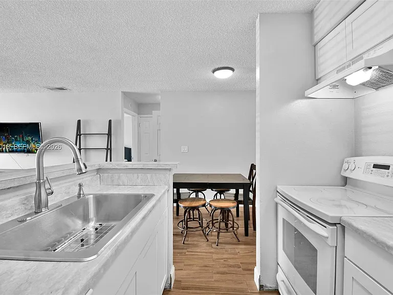 2866 S University Dr #5105 — Photo 7