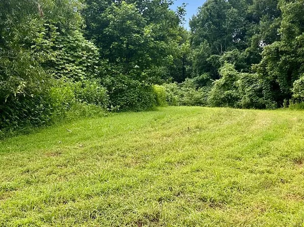1389 Hales Fish Pond Rd, Bassett, VA 24055
