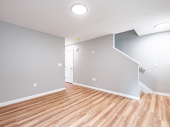 4th image of 62 Middle Ridge Rd #A