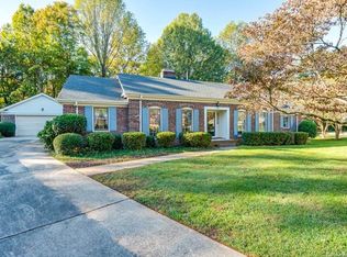 1104 Berry Ridge Rd, Charlotte, NC 28270