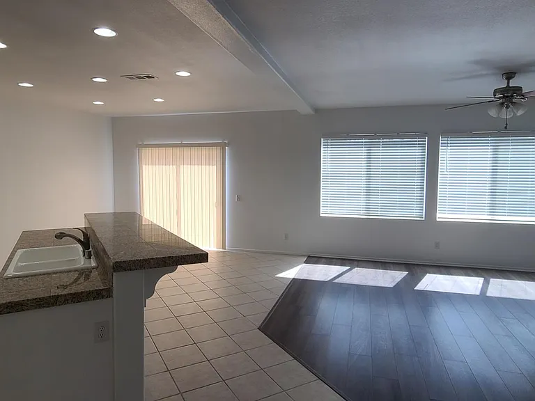 1161 Lilac Rd — Photo 5