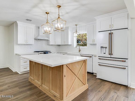 3rd image of 103 Hampton Rd