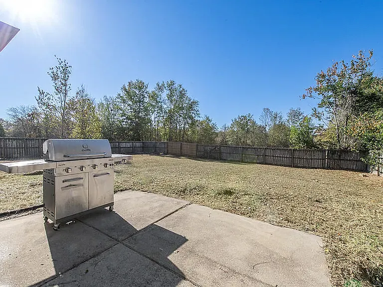 1473 Oxpens Rd — Photo 15