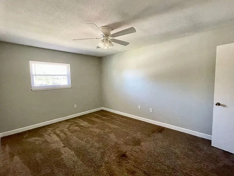 1100 Skyland Dr #J2 — Photo 11