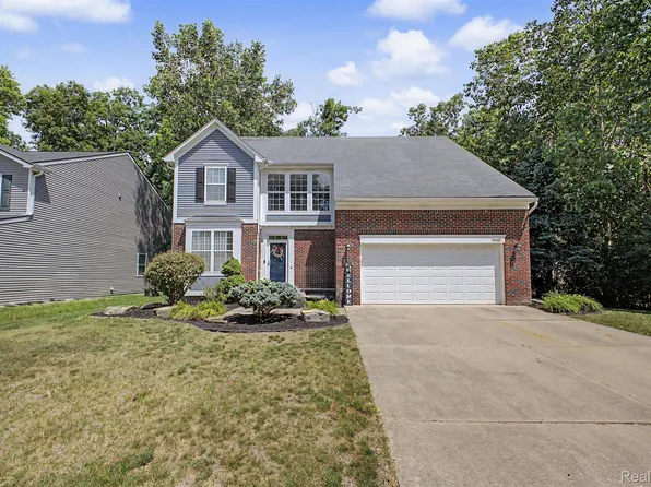 33480 Birchlawn, Westland, MI 48185