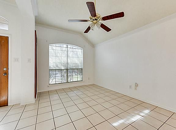 5th image of 1121 Brittany Pl