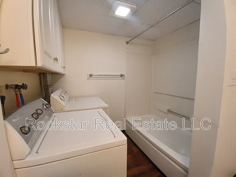 1739 W 10th Ave — Photo 14