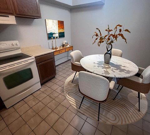 5th image of 4928 Walker Ave #2
