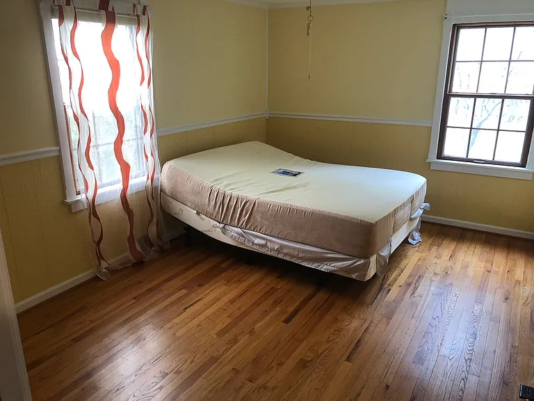 Harres Ln — Photo 8