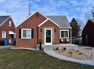 2545 Taft Ave, Oregon, OH 43616