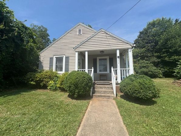 804 Forest St