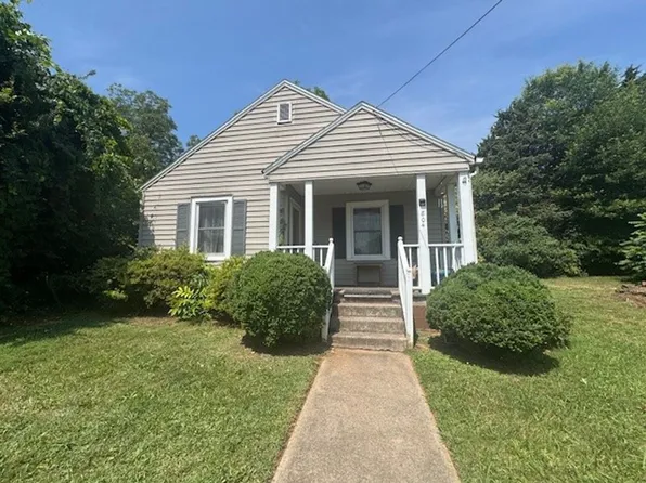 804 Forest St, Reidsville, NC 27320