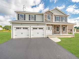 11 Damato Way, Agawam, MA 01001