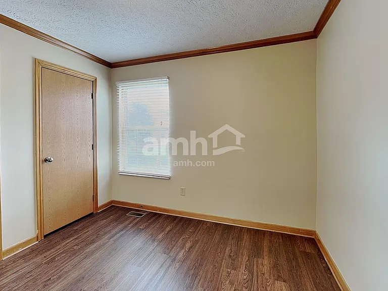 7624 Harbour Town Dr — Photo 17