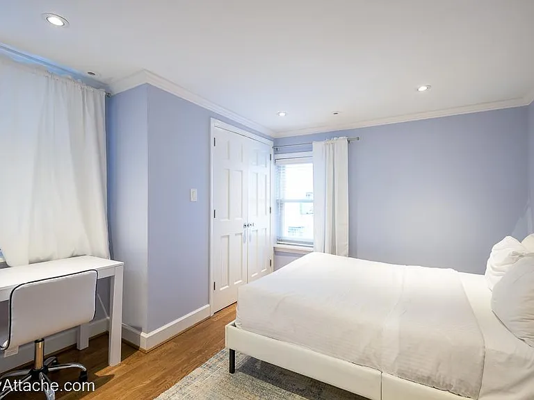 1421 Hopkins St NW — Photo 26