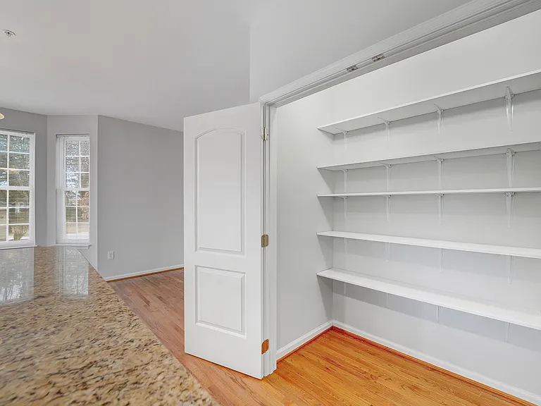609 Tebbston Dr — Photo 28