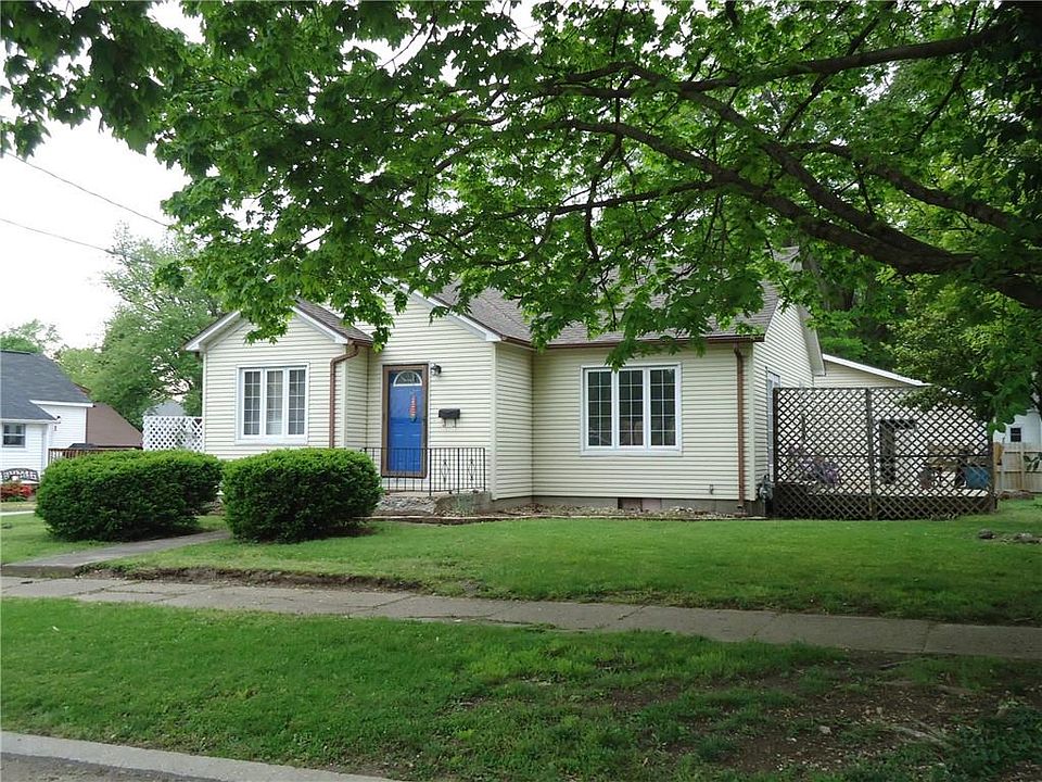 1st image of 207 W North 6th St