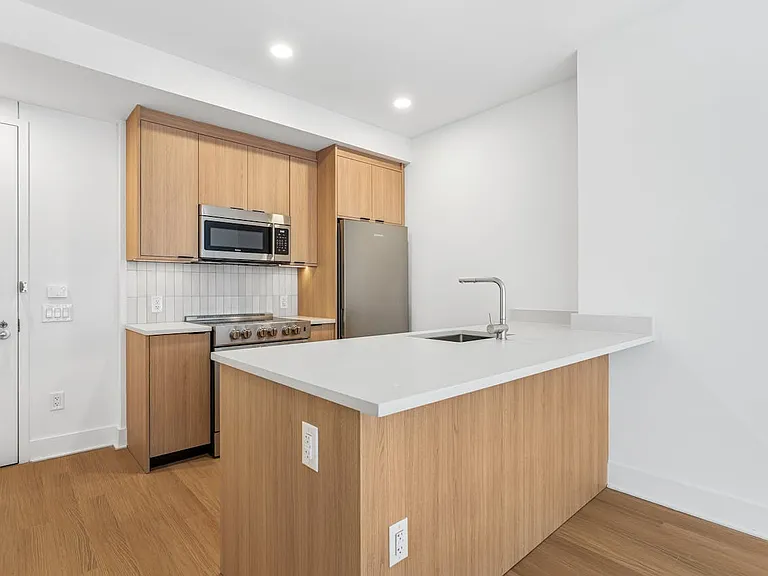 499 President St #347 — Photo 6