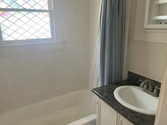4105 McKinney St #B — Photo 13