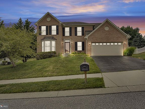 3rd image of 7485 Seneca Ridge Dr