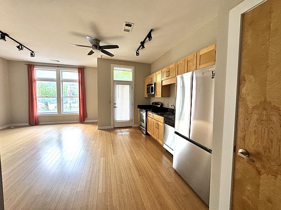 5th image of 1706 18th Ave S Ste 109