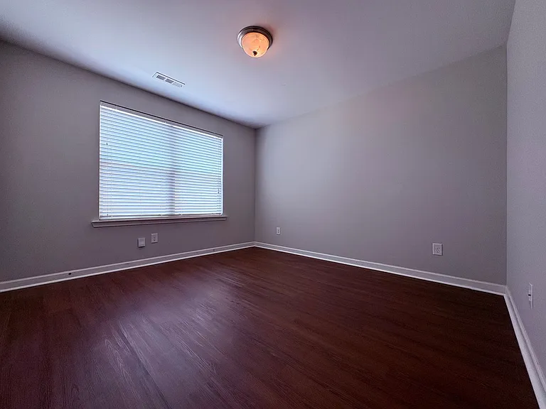175 Saxony Way — Photo 16