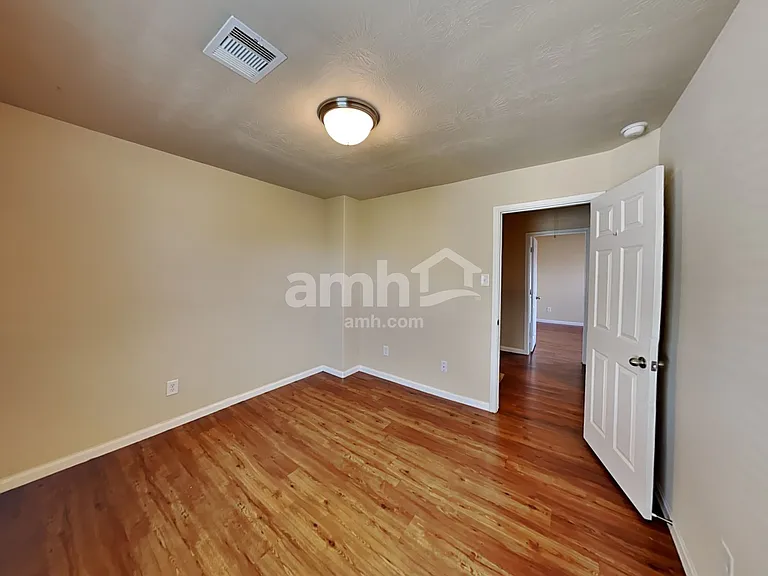 5923 Stockholm Ct — Photo 17