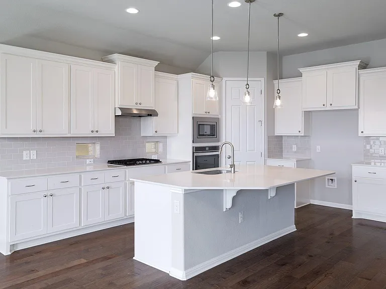 724 Kingston Pl — Photo 8
