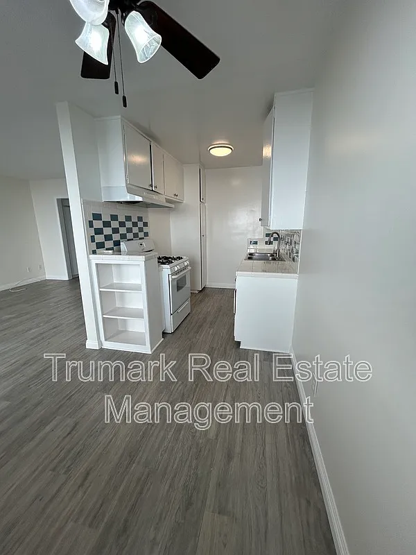 1 bed, 1.0 bath, $1,825 — Photo 2
