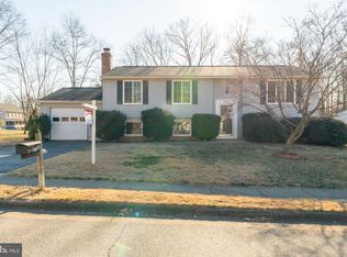 8059 Winding Way Ct, Springfield, VA 22153