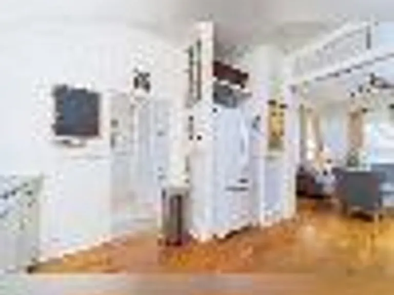 251 Charlotte St #A — Photo 8