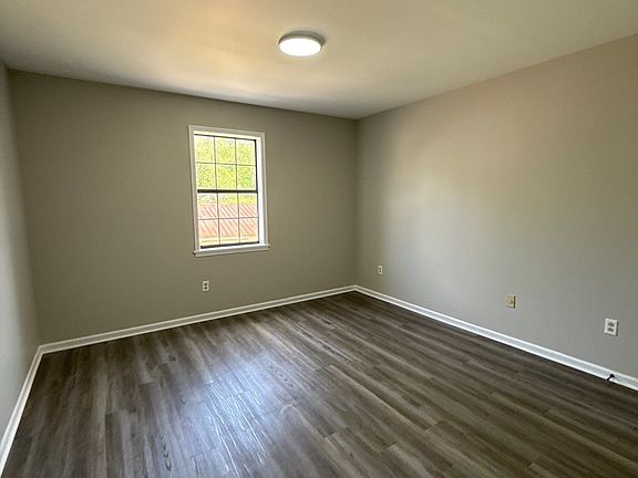 5th image of 207 Highland St APT 1