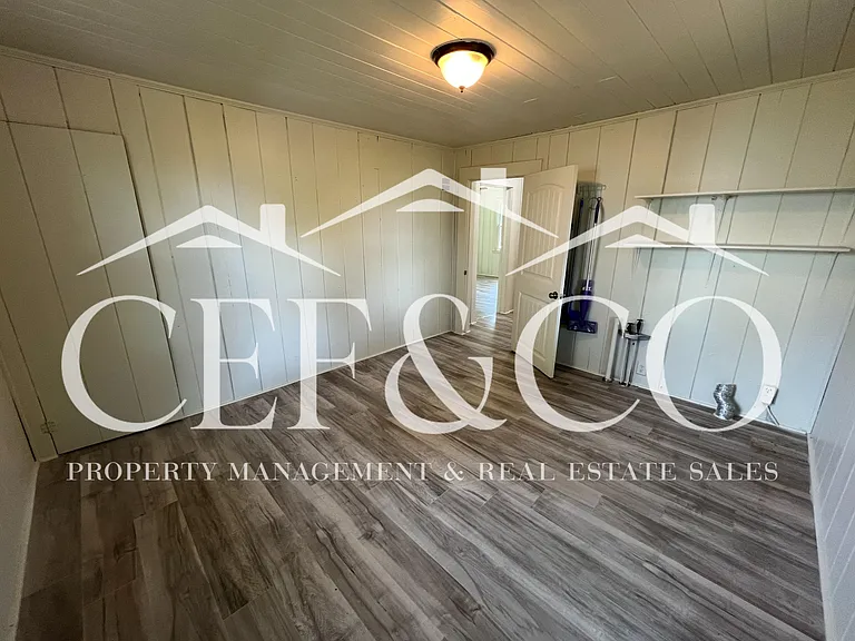 210 Alma St — Photo 10