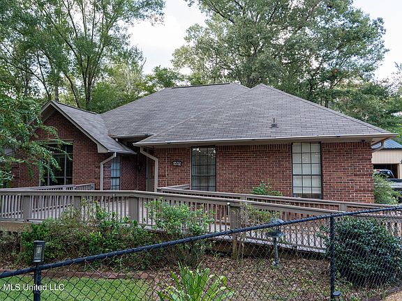 2nd image of 197 Lorman Ln