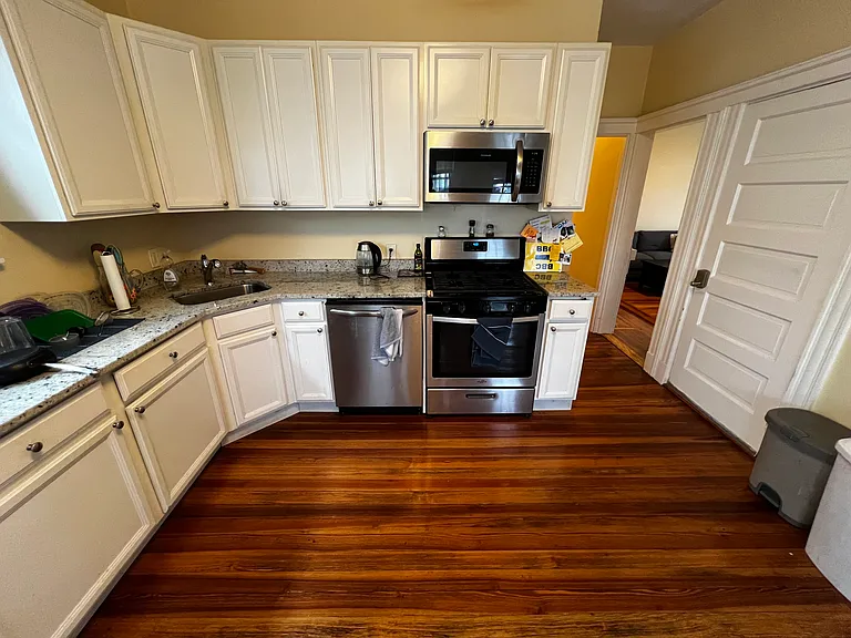 17 Dow St #2 — Photo 20
