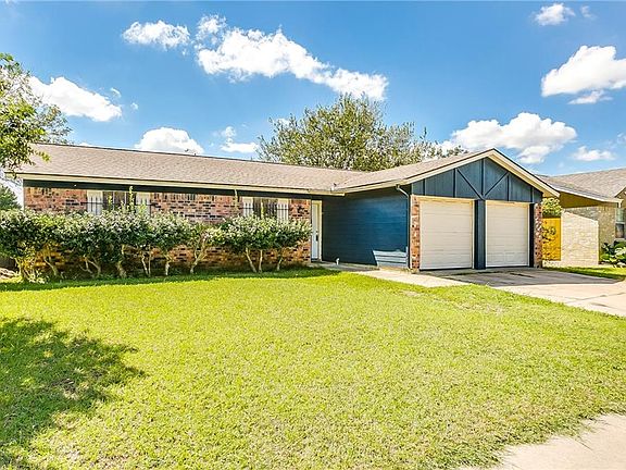 2nd image of 2804 Eddie Pl