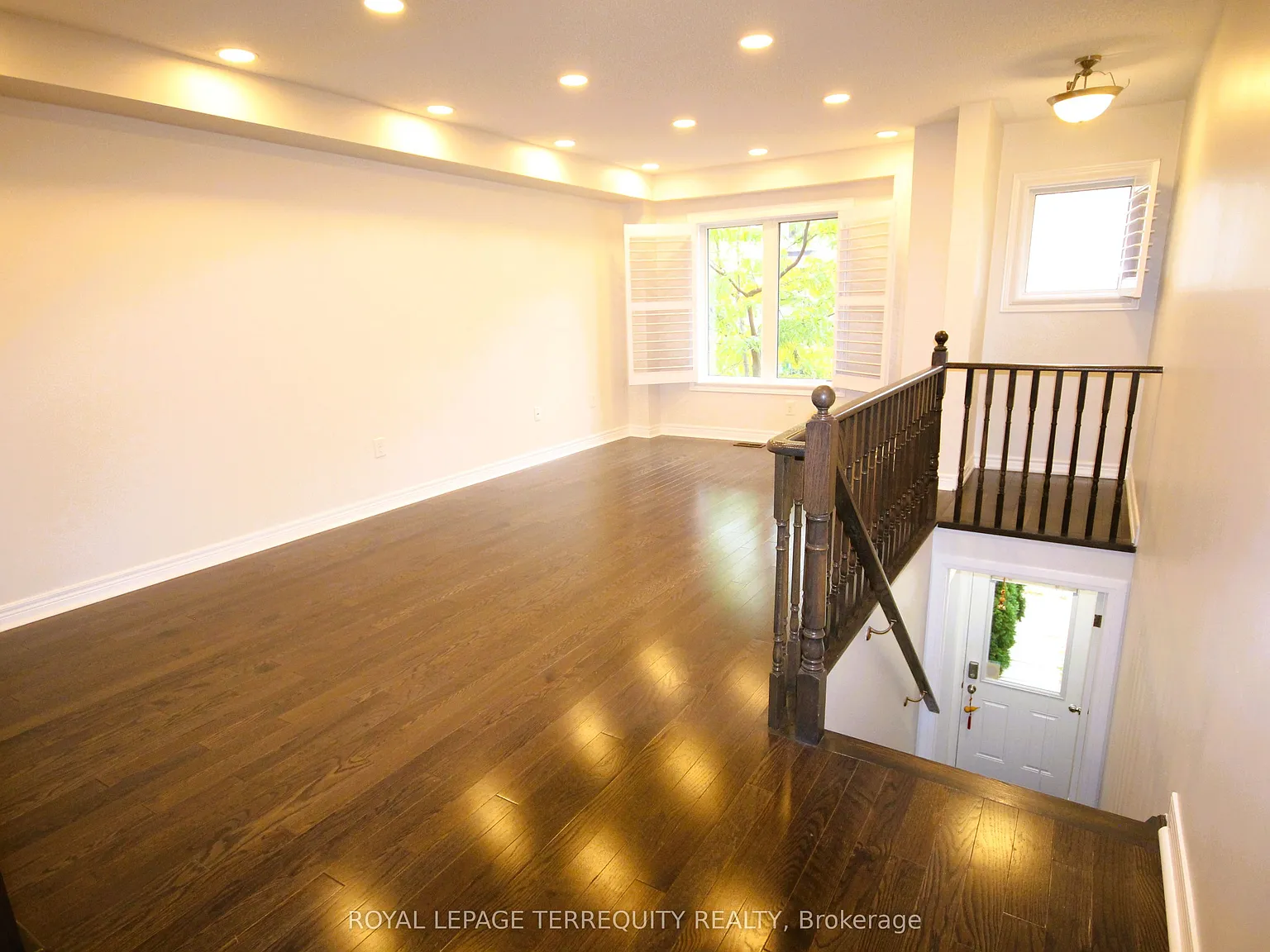 3 bed, $2,799 — Photo 2