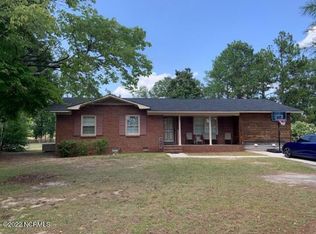 13121 Gaston Ave, Laurinburg, NC 28352