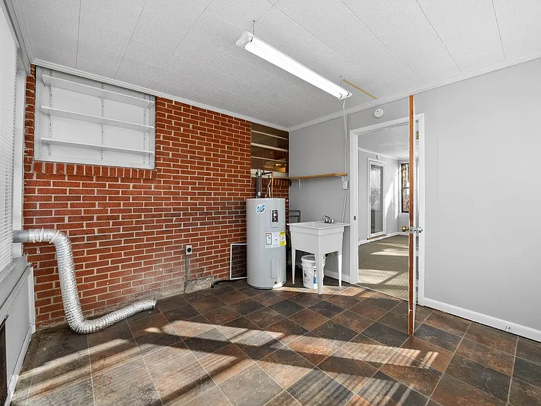 318 Verdun Dr — Photo 24