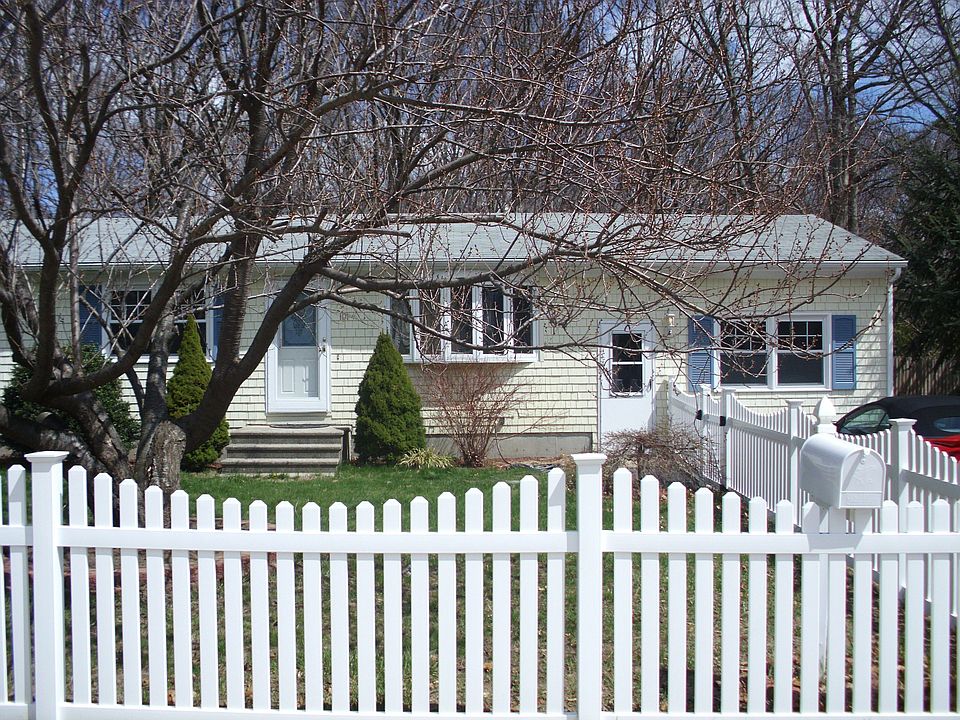 1st image of 101 Pepin St