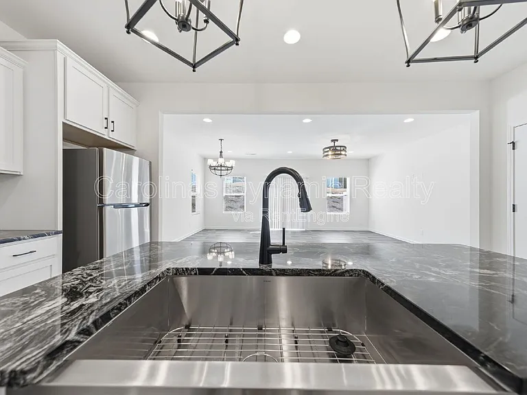 11936 Basking Dr — Photo 5