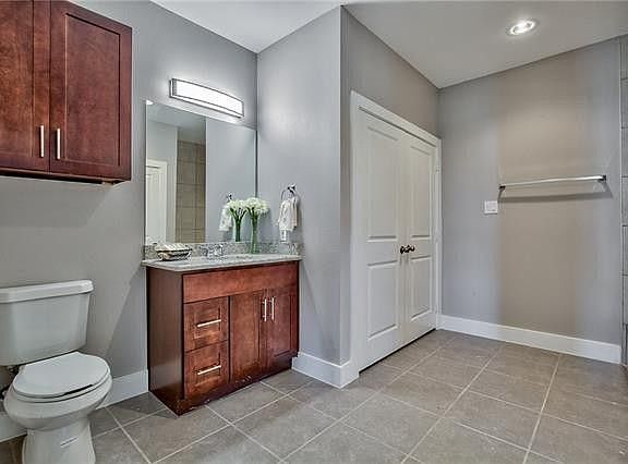 5th image of 13601 Pinnacle Cir W #1108