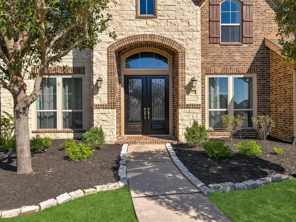 12611 Windy Bridge Ln, Pearland, TX 77584