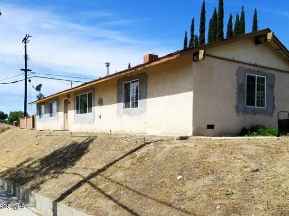 12601 Lazard St, Sylmar, CA 91342